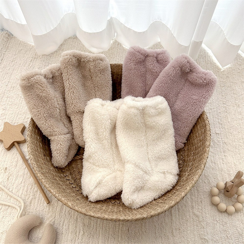 Warme winterbabysokjes Coral F - Winter Clothing For Babies recensie en prijs